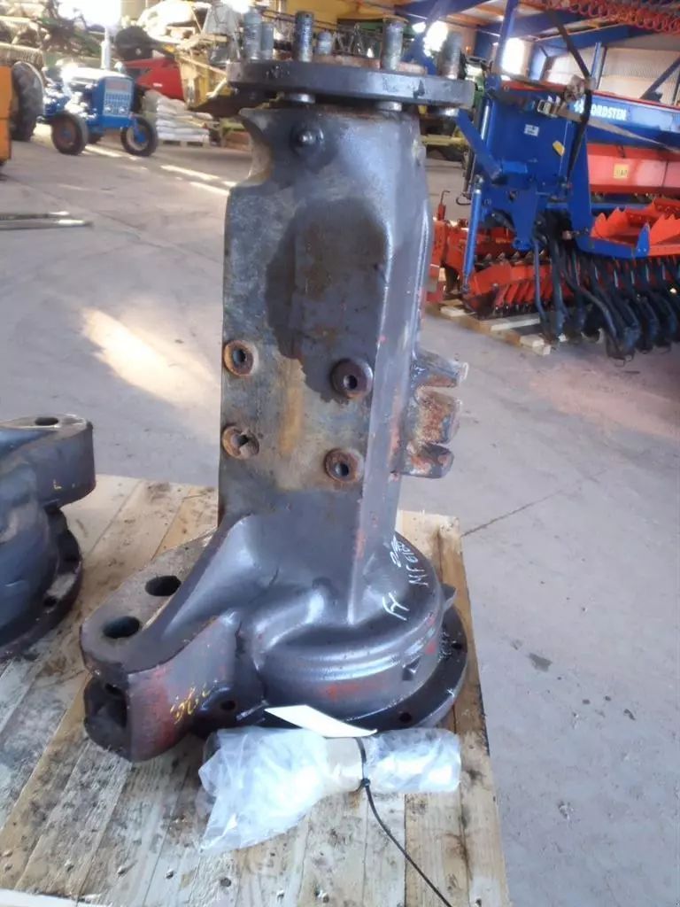 Massey Ferguson 6160 Parts