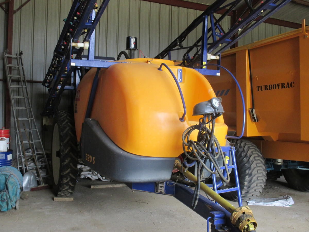 Caruelle olympia 320.s sprayers €38,000