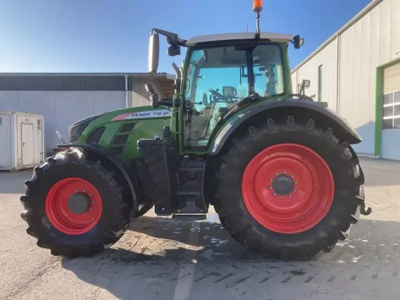 E-FARM: Fendt 718 Vario ProfiPlus - Tractor - id JTESYSK - 134.000 € - Año: 2018 - Horas: 2727,Potencia del motor: 180,Alemania