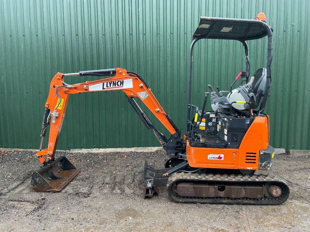 いの E-FARM: Hitachi zx 19 u-6 - Mini excavator - id 4MCZ4JJ - €13,809