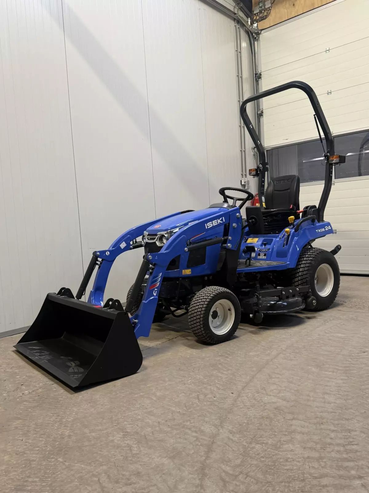Iseki txgs24 Tractor 16.500 €