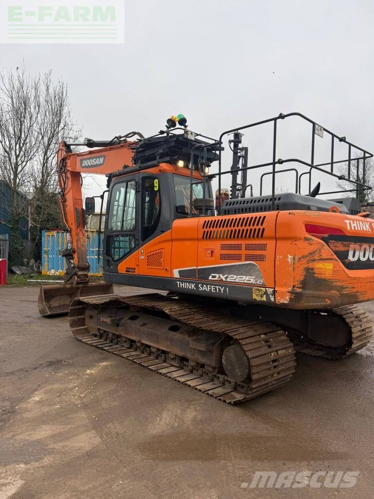 Doosan dx 225 lc-5 Koparka gąsienicowa 59 537 €