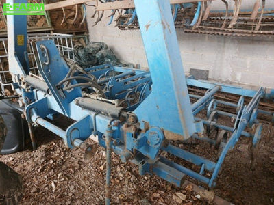 E-FARM: Lemken korund 600 l marathonzinken - Drilling machine combination - id Q7DBUTH - €9,900 - Year of construction: 2002 - Germany