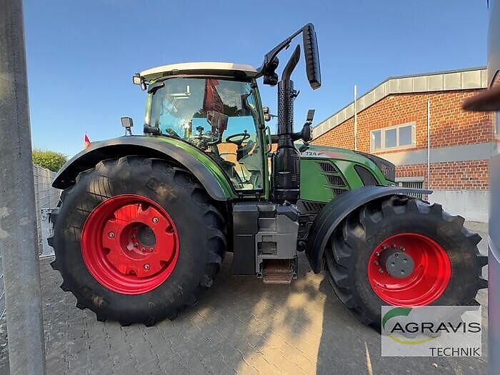 E-FARM: Fendt 724 Vario - Tractor - id TJX8WMF - €92,000 - Year of construction: 2016 - Engine hours: 5,895,Germany