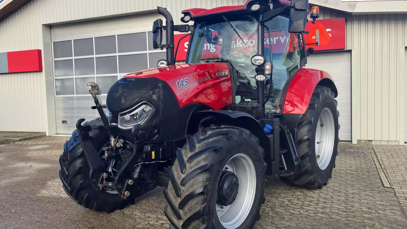 Case IH Maxxum 145 Tractor €61,456