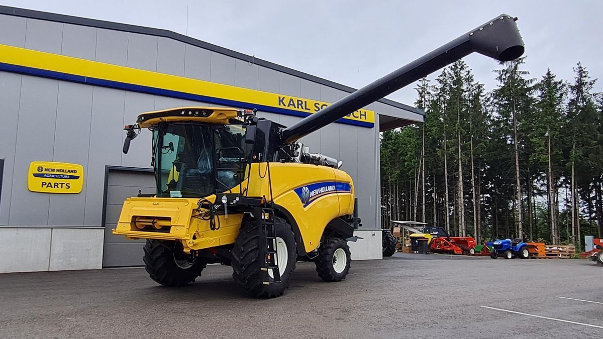 E-FARM: New Holland CX5.80 - Combine harvester - id LB8ZAKR - €185,000 - Year of construction: 2023 - Engine power (HP): 258,Austria