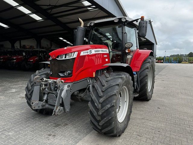 Massey Ferguson 7718S Traktor 81.000 €