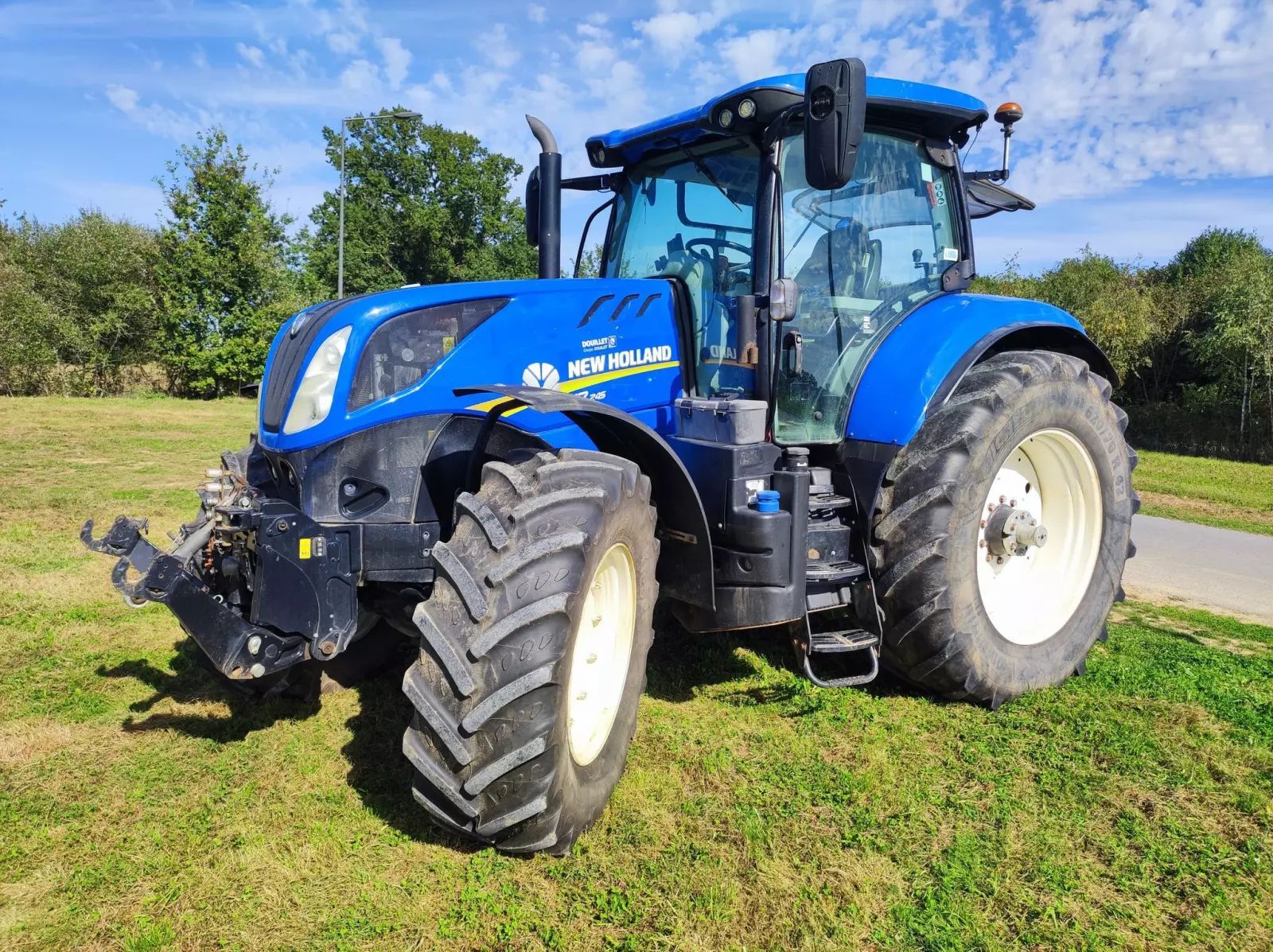 E-FARM: New Holland T7.245 - Tracteur - id 6LDRNQZ - 85 000 € - Année: 2016 - Lecture du nombre d'heure: 4 215,Puissance du moteur (chevaux): 200,France