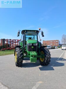 John Deere 6110 M Tractor €82,500