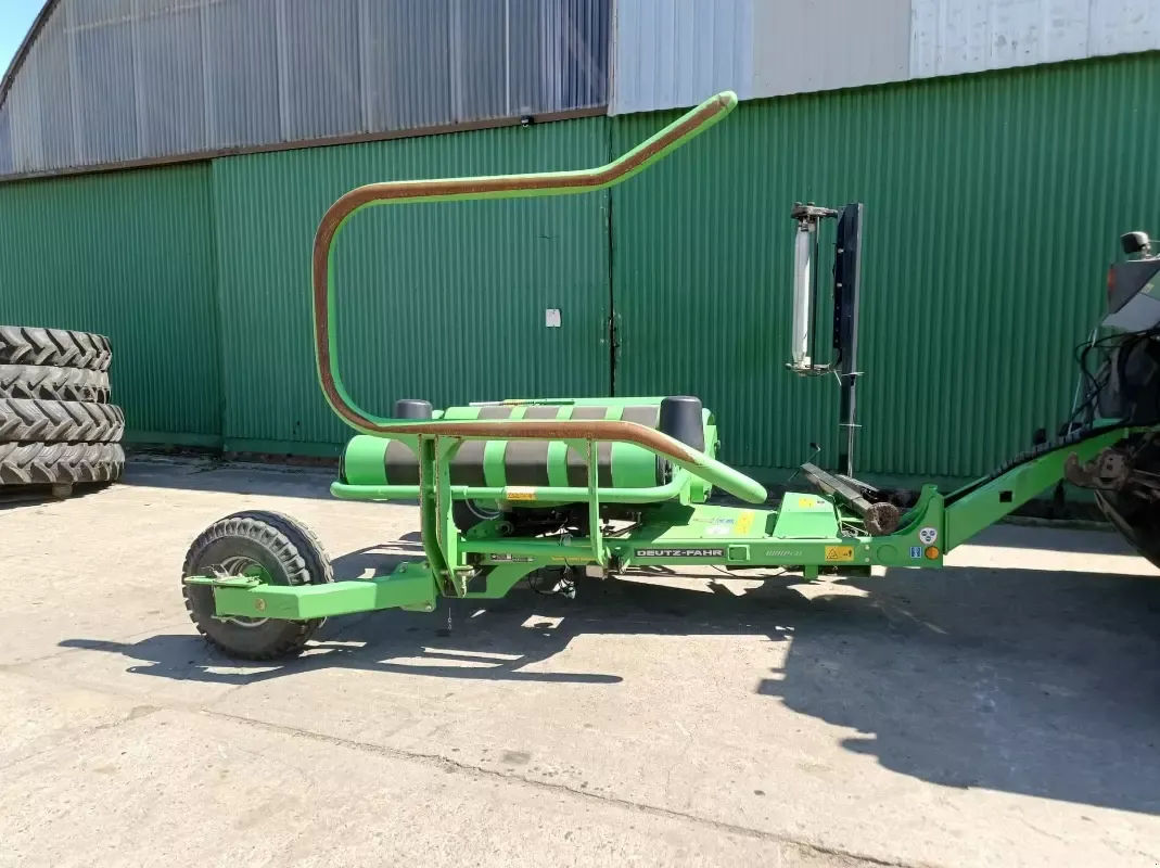 E-FARM: Kuhn deutz fahr wm 1441 - Enrubanneuse - id ZY2YFVX - 13 800 € - Année: 2014 - Allemagne