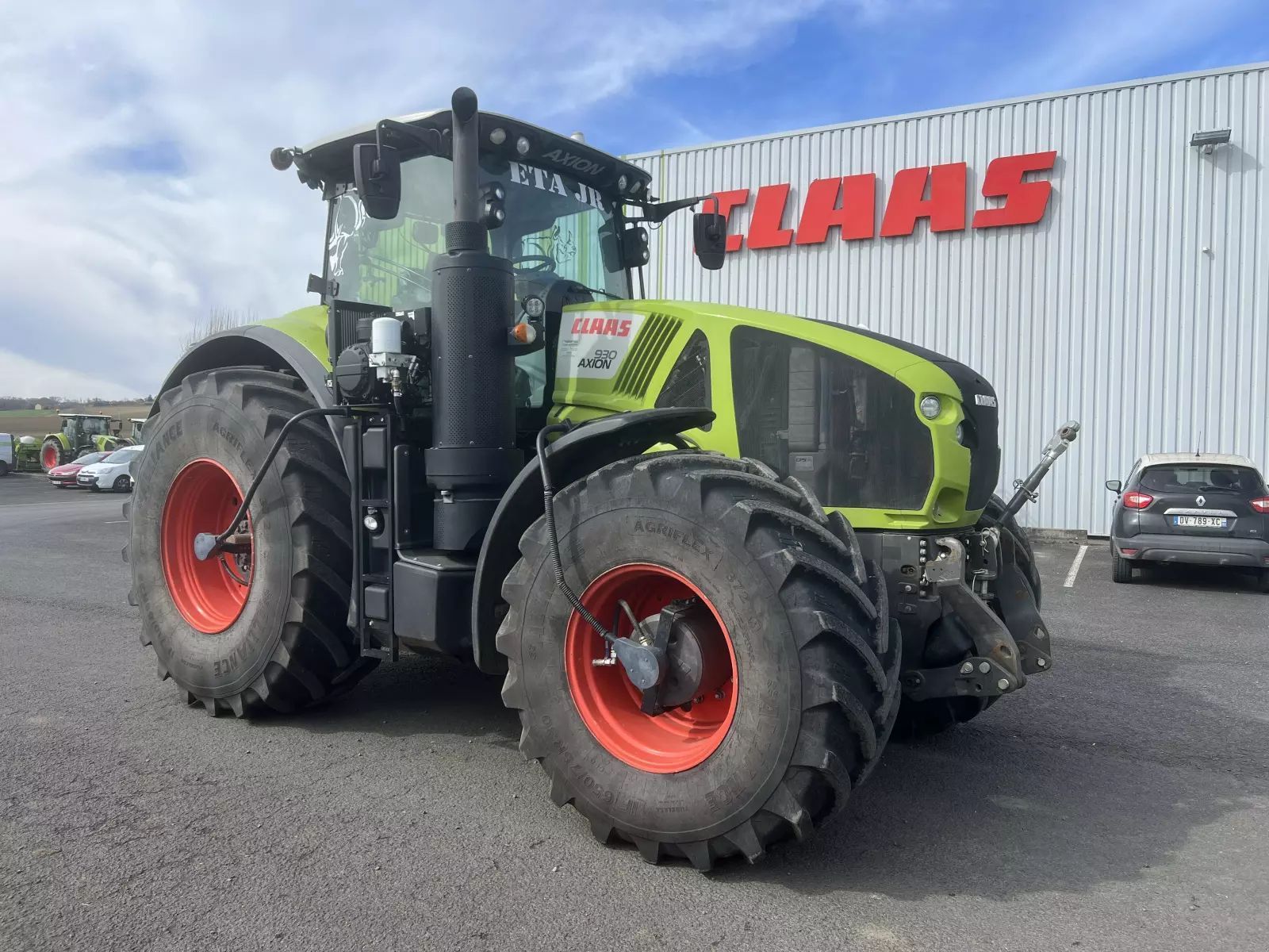E-FARM: Claas Axion 930 - Traktor - id 3LNTXWW - 109.000 € - Baujahr: 2017 - Abgelesene Motorstunden: 6.300,Frankreich