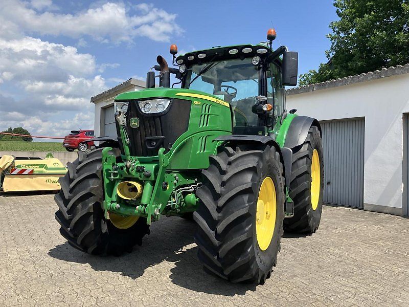 John Deere 6215R Traktor 109.200 €