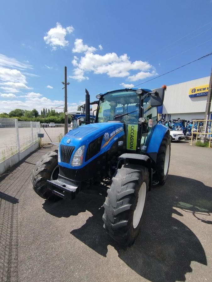 E-FARM: New Holland T5.105 - Traktor - id WH7ALHT - 29.000 € - Baujahr: 2017 - Abgelesene Motorstunden: 4.500,Motorleistung (PS): 107,Frankreich