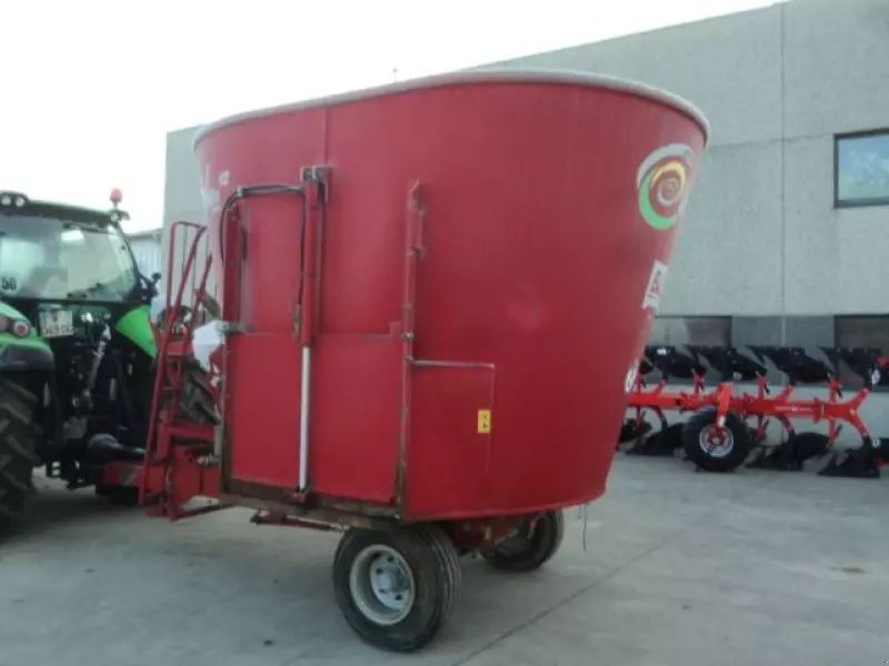 E-FARM: BVL v-mix 12 - Mezcladora de alimentos - id 4J1YETK - 8250 € - Año: 2011 - Francia