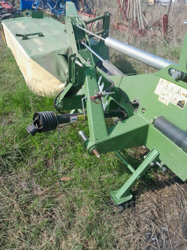 Krone EasyCut R 320 Faucheuse 8 250 €