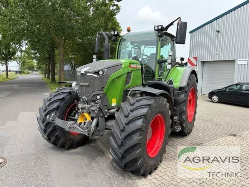 Fendt 728 Vario Profi Plus Tractor €244,000