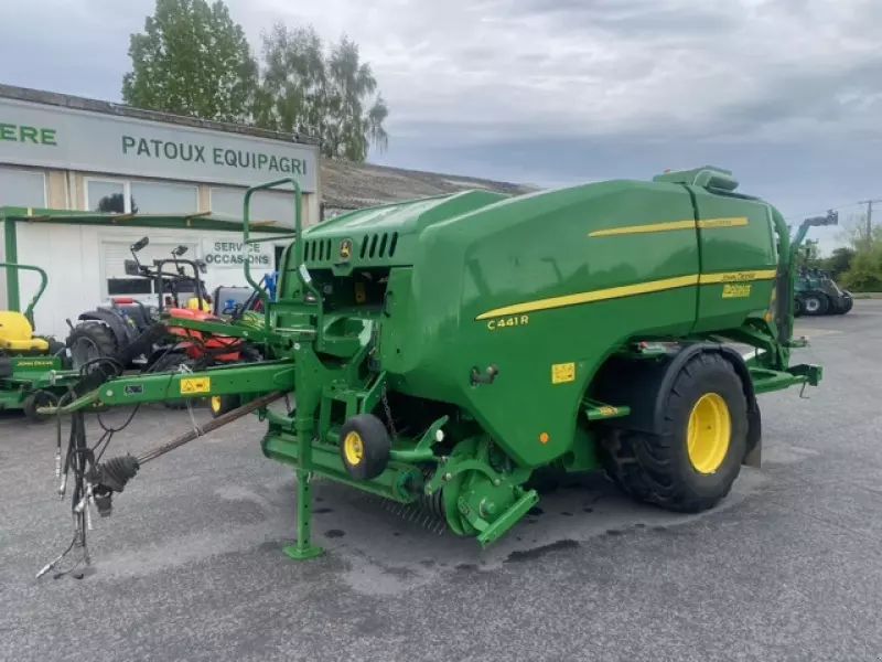 E-FARM: John Deere C441R - Baler - id 1FSUTPC - €55,000 - Year of construction: 2017 - France