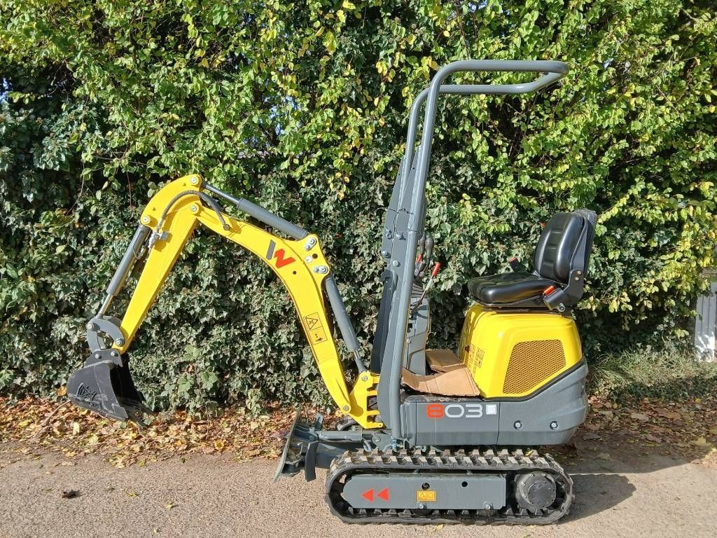 Wacker Neuson 803 Mini excavator €16,105