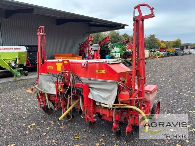 E-FARM: Becker aeromat t6z - Burghiu - id ZTQQVXL - 4.500 EUR - Anul: 1991 - Germania