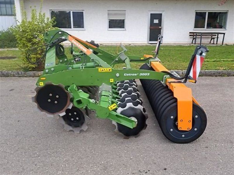 E-FARM: Amazone catros 3003 - Herse à disques et disque compact - id GNXBKN3 - 14 999 € - Année: 2024 - Allemagne