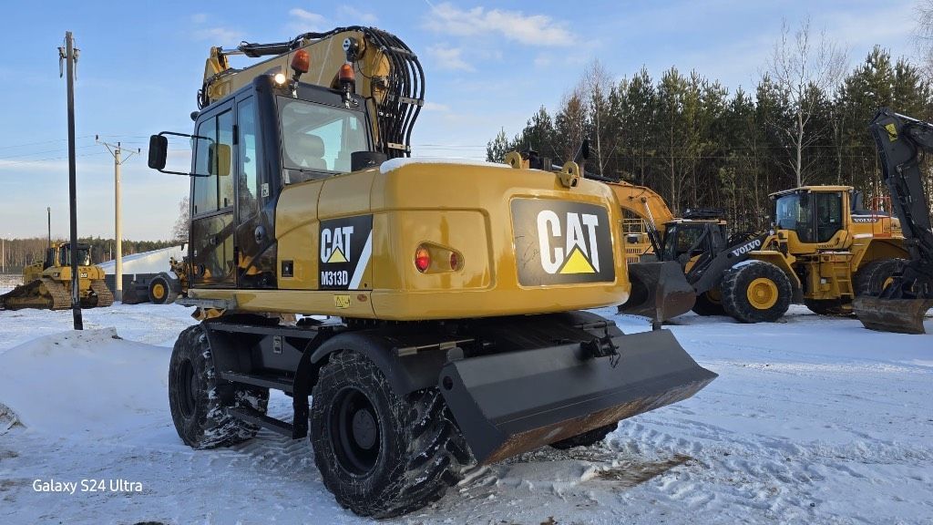 Caterpillar 313 d Wheeled excavator €67,806
