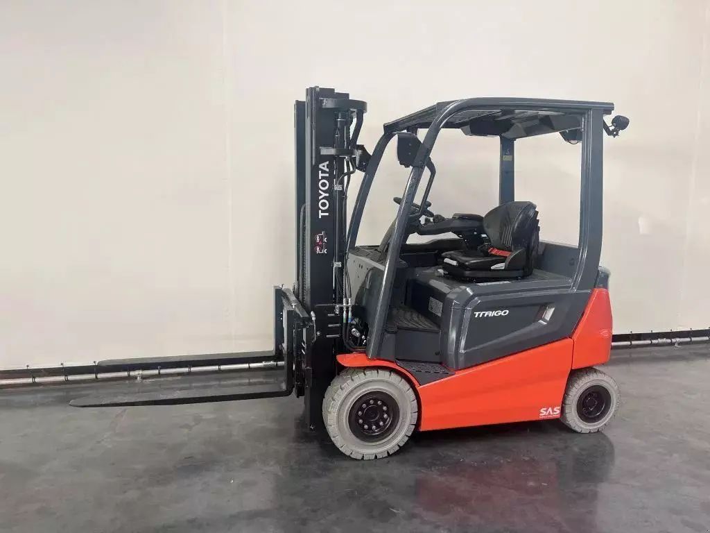 TOYOTA 9 fmbk 25 t ongebruikt Gabelstapler 36.500 €