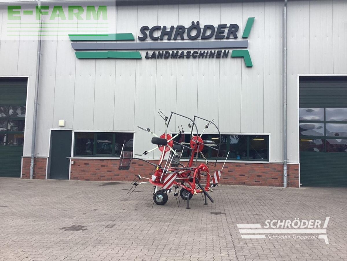 Massey Ferguson TD524 DN Karuzelowy przetrząsacz do siana 7000 €