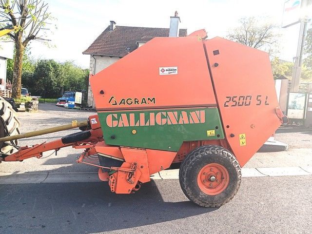 E-FARM: Gallignani 2500 sl - Baler - id GS5HEFM - €4,500 - Year of construction: 1997 - Total number of bales produced: 12,500,France