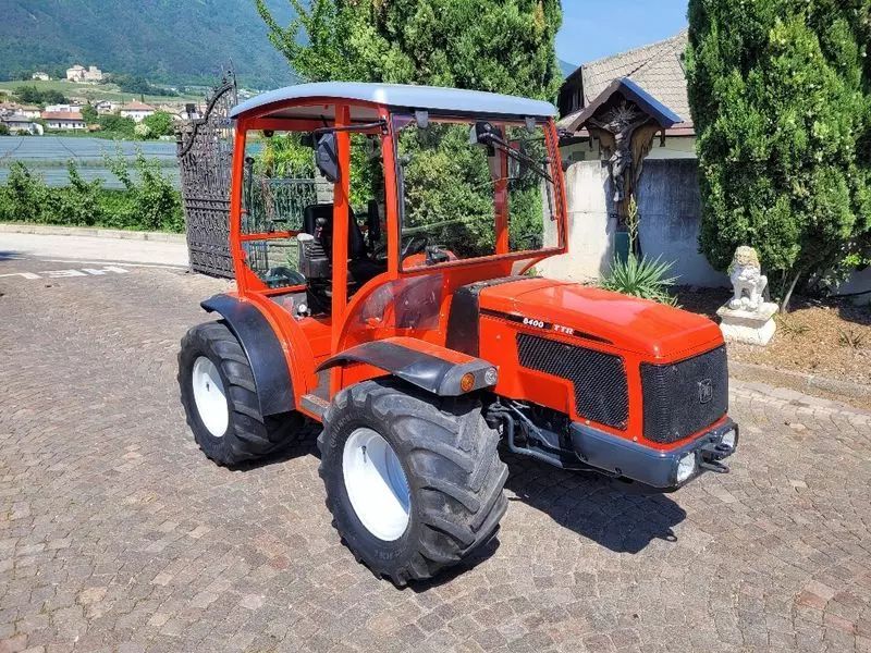 E-FARM: antonio carraro ttr 8400 - Tracteur - id RW1EY28 - 30 500 € - Année: 2007 - Lecture du nombre d'heure: 3 450,Puissance du moteur (chevaux): 70,Italie