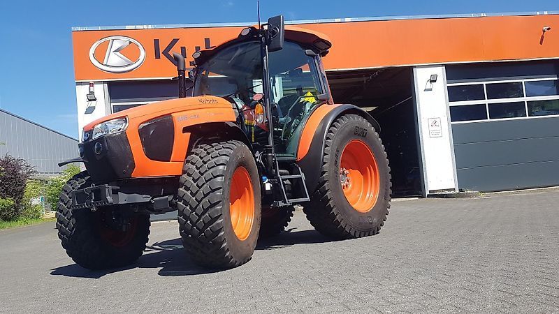 E-FARM: Kubota m5-0292 cab - Tracteur - id DNIWNED - Année: 2025 - Lecture du nombre d'heure: 1,Puissance du moteur (chevaux): 95,Allemagne