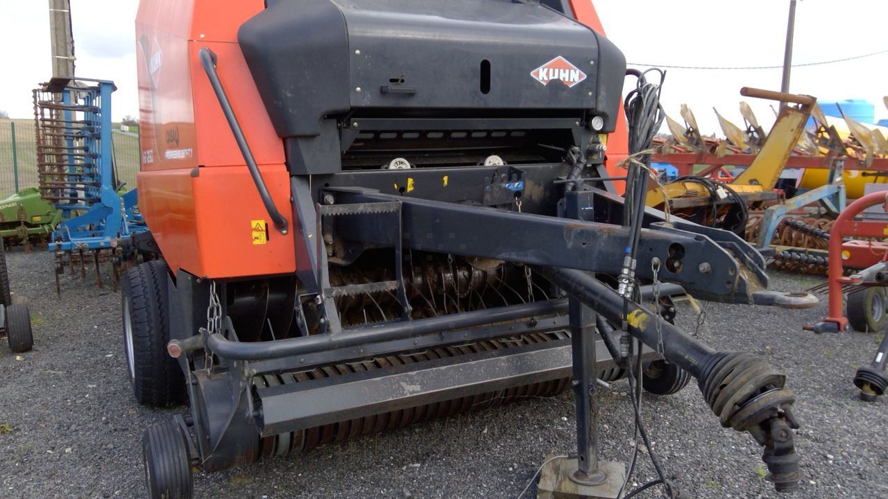 Kuhn VB 2190 Baler €9,800