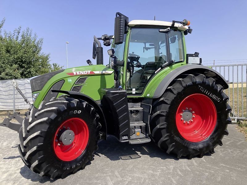 Fendt 724 Vario Profi Plus Tractor €195,250