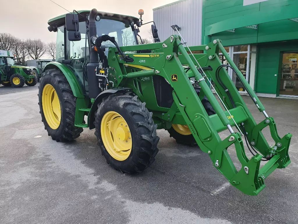 E-FARM: John Deere 5100 M - Traktor - id Z8ZTWBE - 57 000 € - Rok výroby: 2023 - Výkon motoru (HP): 100,Francie