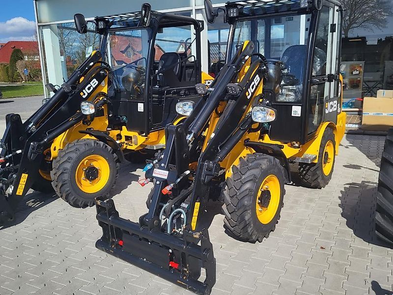 JCB 403 agri smart power Chargeuse compacte