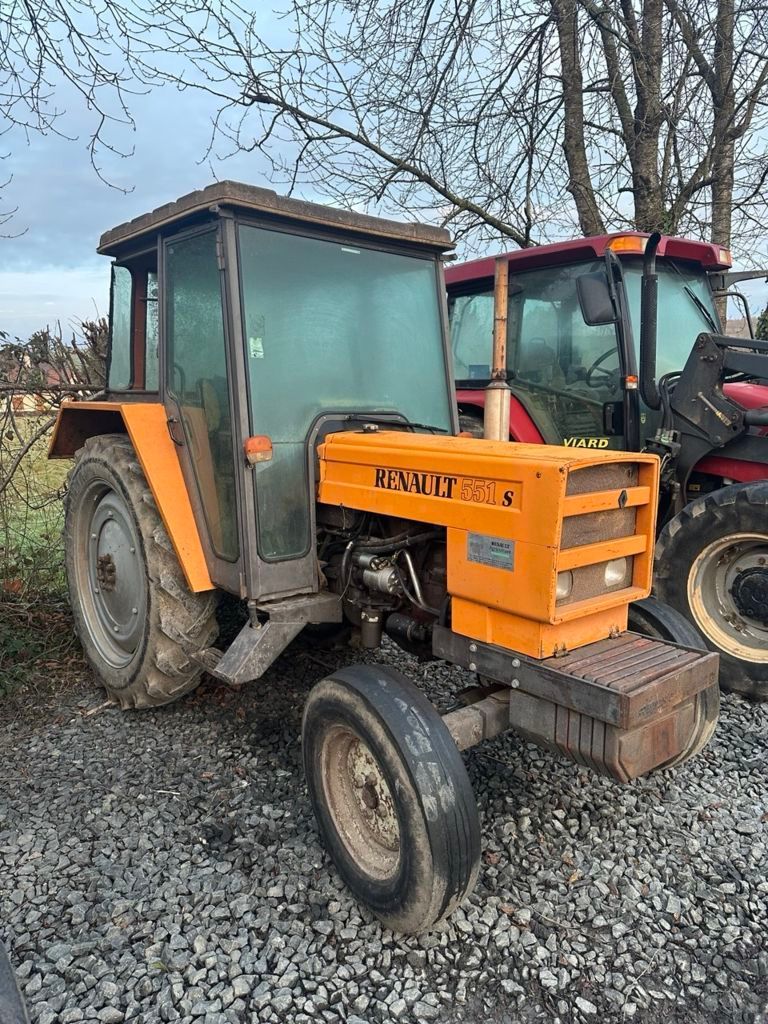 Renault 551S Traktor