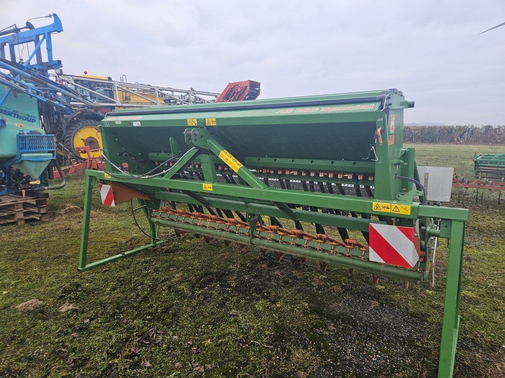 E-FARM: Amazone ad 303 - Taladro - id EFCVGMD - 6000 € - Año: 2011 - Francia