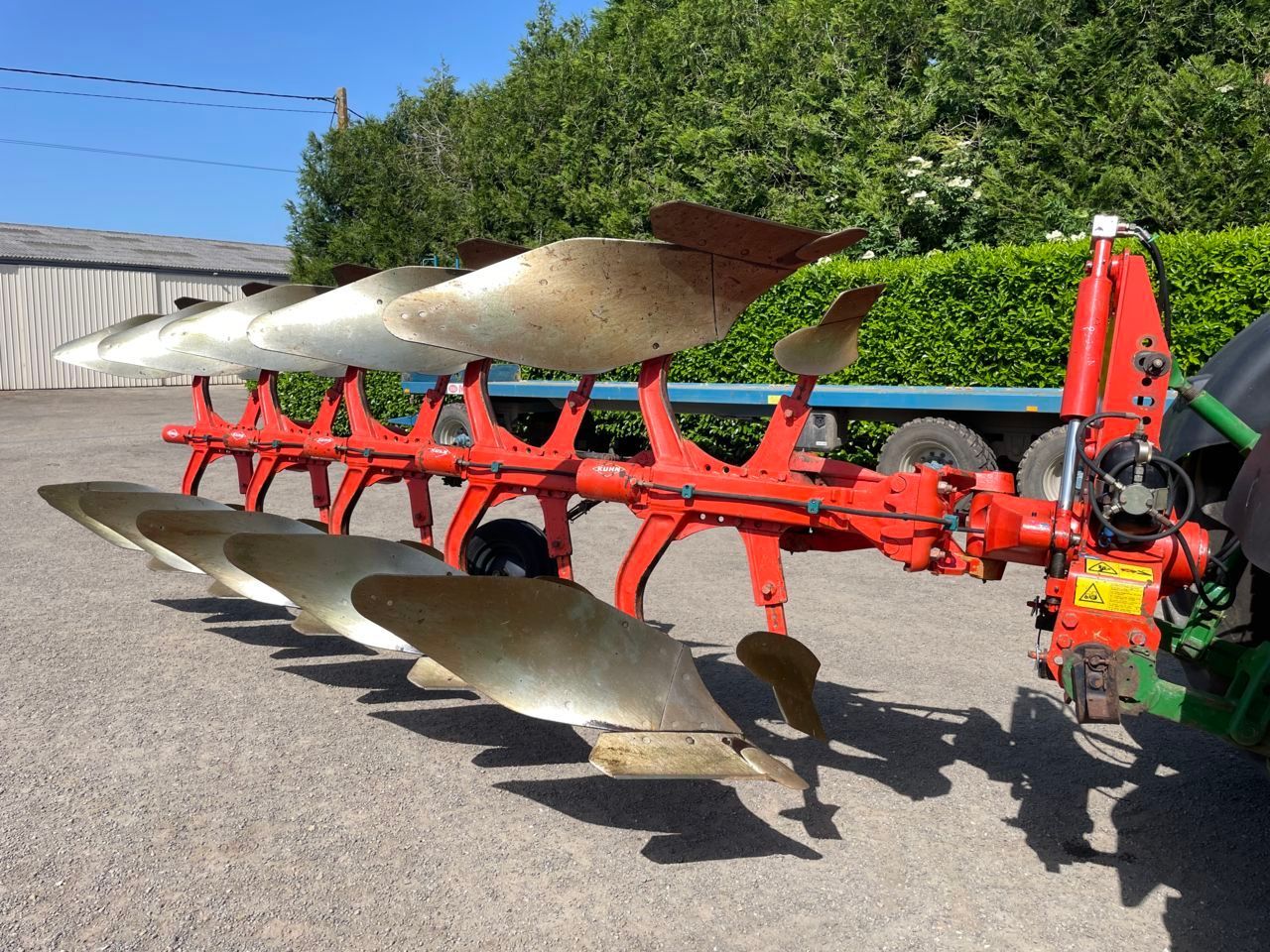 Kuhn master 120 nsh Pług 7500 €