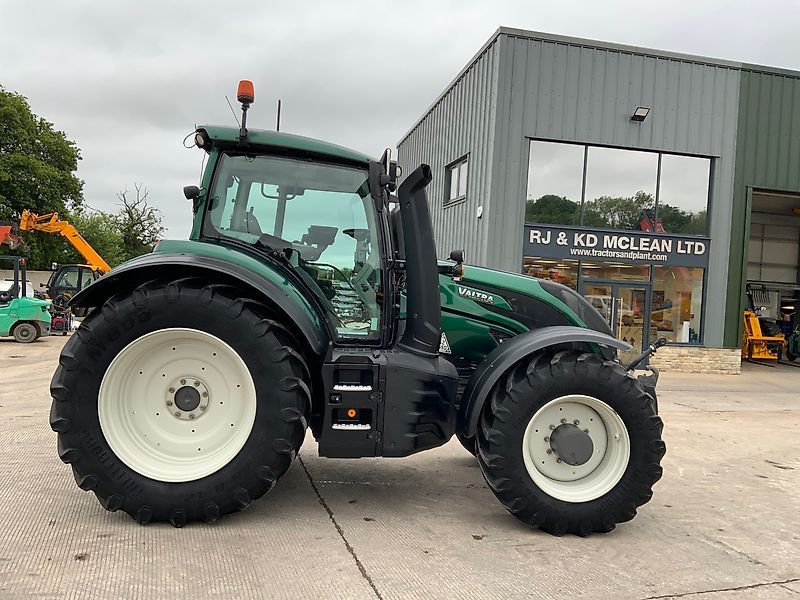 Valtra T 214 Tracteur 75 993 €