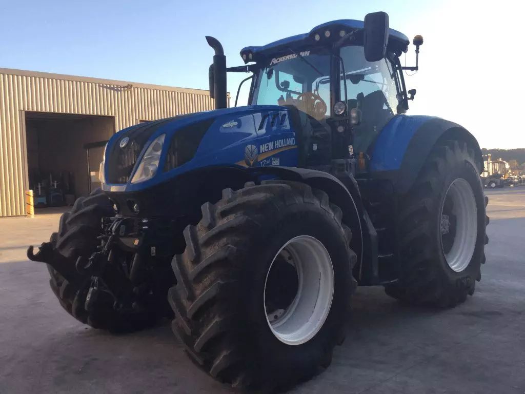 E-FARM: New Holland T7.315 HD - Tractor - id QPGXZYW - 92.000 EUR - Anul: 2016 - Citeste ore: 5.500,Muterea motorului: 315,Franța