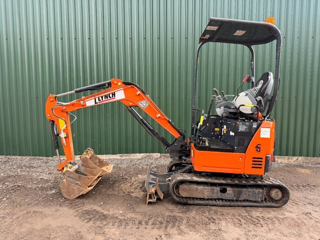 Hitachi ZX17U-6 Mini excavator €18,396
