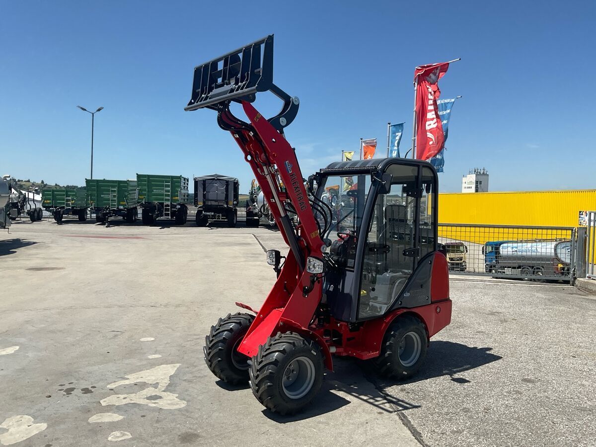 E-FARM: Trejon 1126 cab - Wheel loader - id DHHGKZT - €27,150 - Year of construction: 2025 - Engine hours: 1,Austria