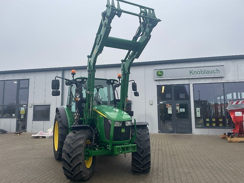 John Deere 5100 R Tractor €64,706