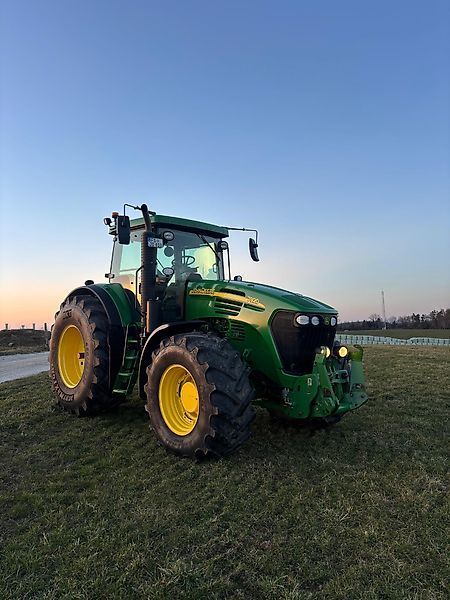 John Deere 7920 Traktor 81 500 €