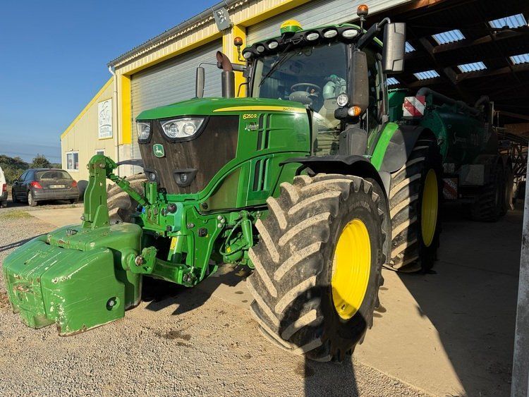 John Deere 6250 R Tractor 110.000 €
