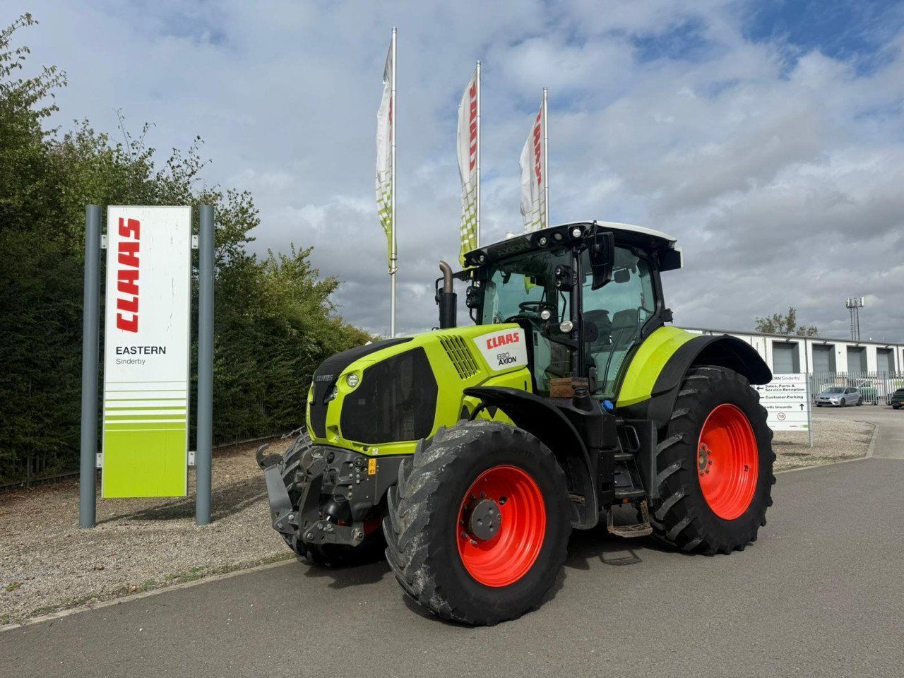 E-FARM: Claas Axion 830 - Tractor - id SEQZ3C5 - €80,578 - Year of construction: 2020 - Engine hours: 4,911,Engine power (HP): 235,United Kingdom