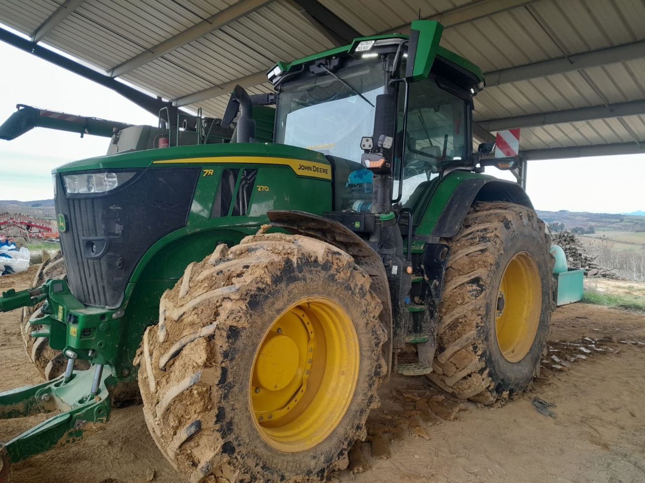 E-FARM: John Deere 7R 270 - Tractor - id WP6JFYR - €215,000 - Year of construction: 2023 - Engine hours: 919,Engine power (HP): 270,France