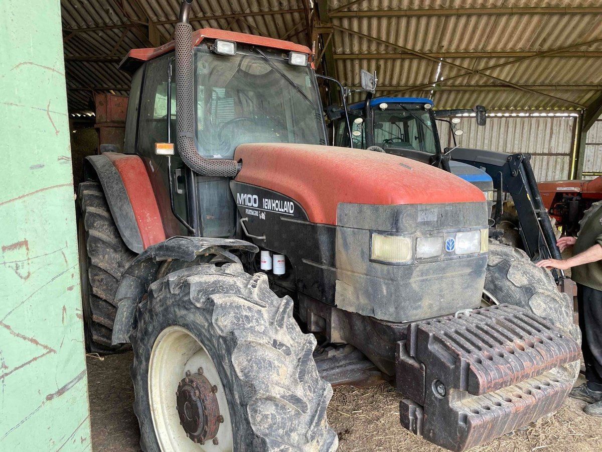 E-FARM: New Holland TS100 - Tracteur - id 7NCQAT4 - 15 000 € - Année: 1996 - Puissance du moteur (chevaux): 100,France
