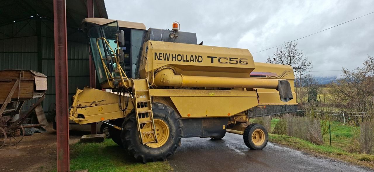 New Holland TC 56 Kombajn zbożowy 16 000 €