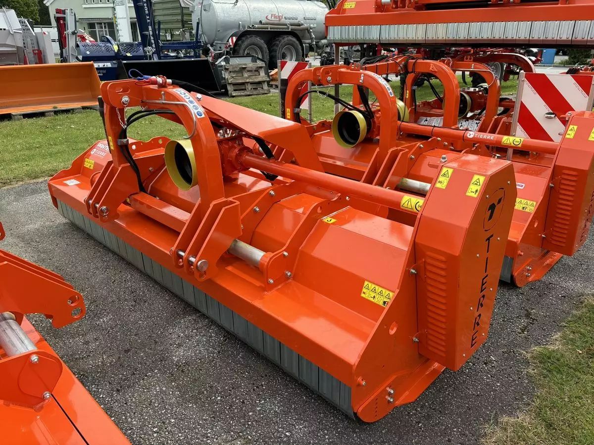 E-FARM: Tierre pantera 280 heck - Faucheuse à fléaux - id 4DMANBI - 6 583 € - Année: 2024 - Autriche