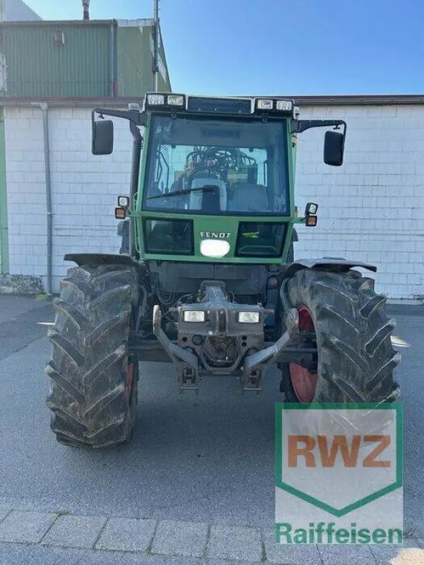 E-FARM: Fendt Xylon 524 - Tractor - id VQQHJTE - 33.500 € - Año: 1998 - Horas: 10.200,Potencia del motor: 140,Alemania